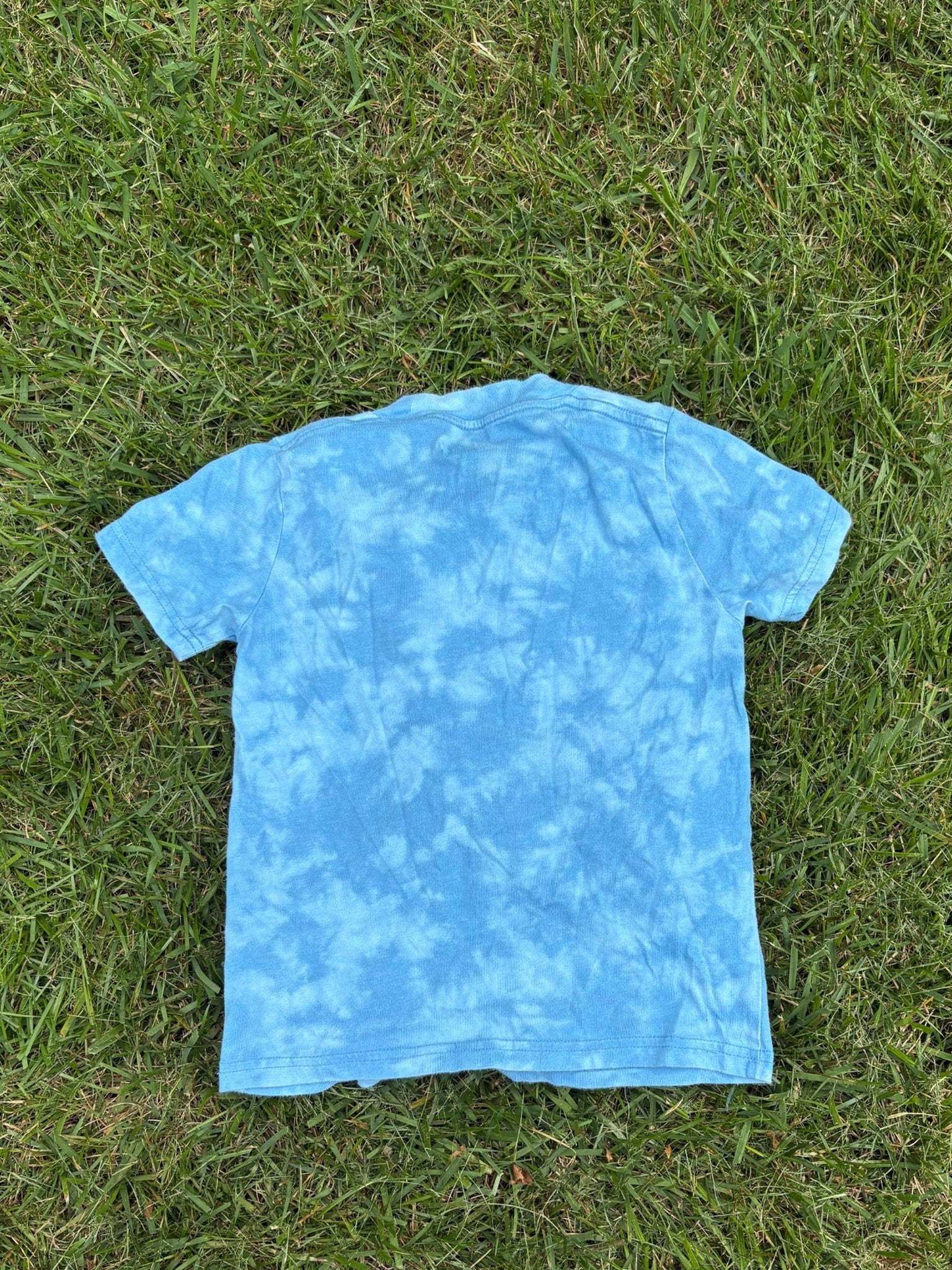 Abercrombie Kids Blue Tie-Dye Bronco Graphic Tee, Size 5/6, pre-loved, back view