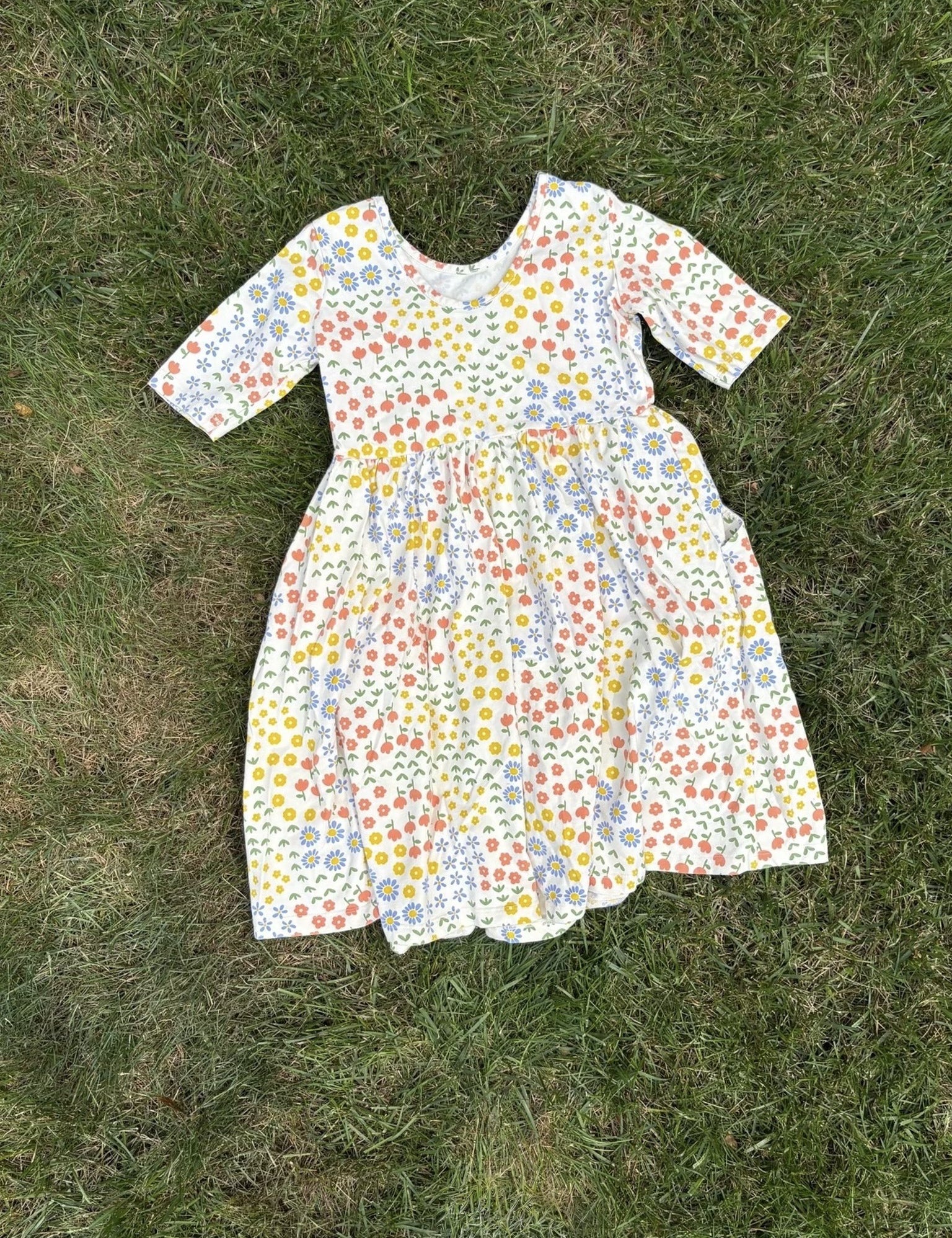Hanna Andersson Multicolor Floral Short-Sleeve Dress, Size US 10, pre-loved, back view